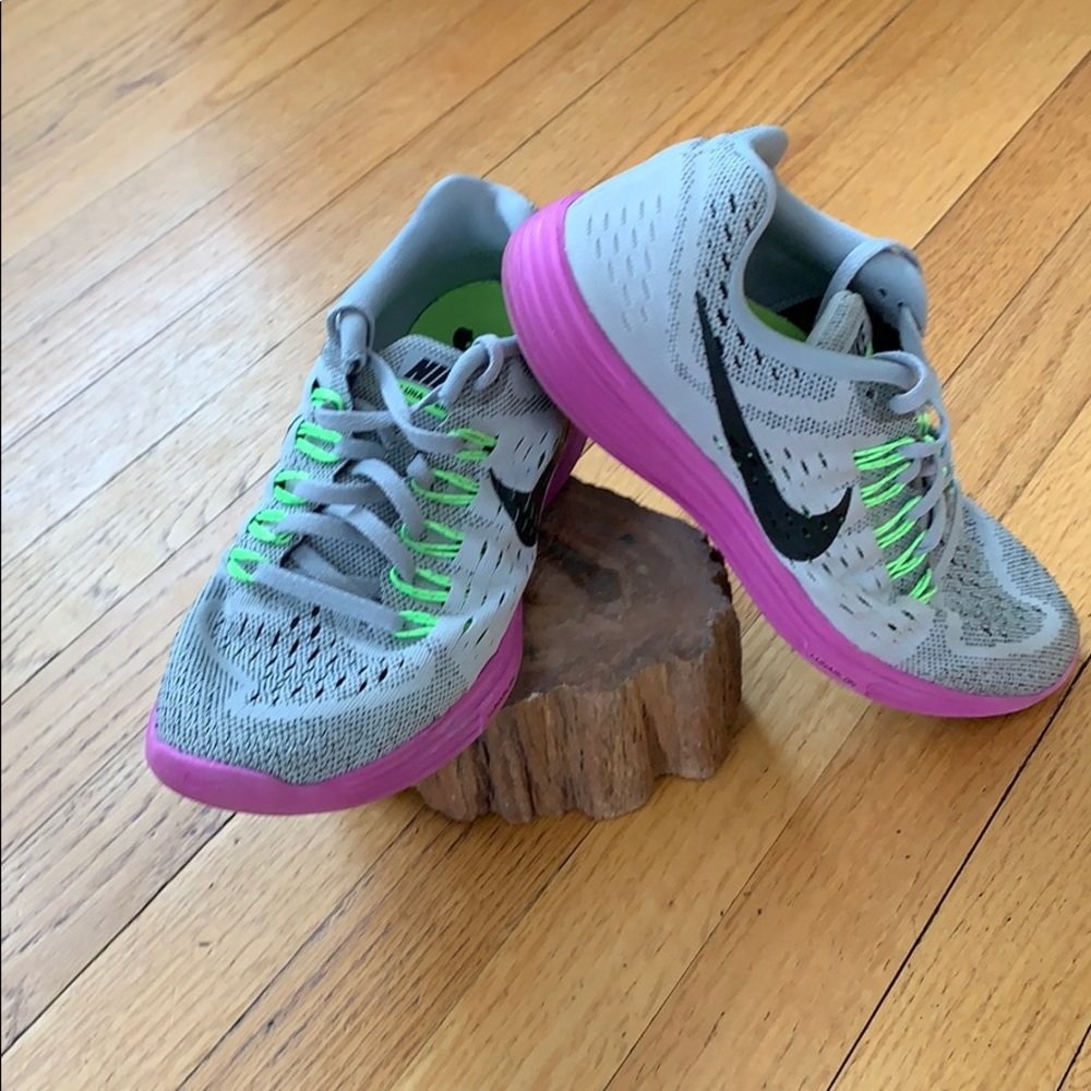 Nike Lunar Tempo Running Sneakers